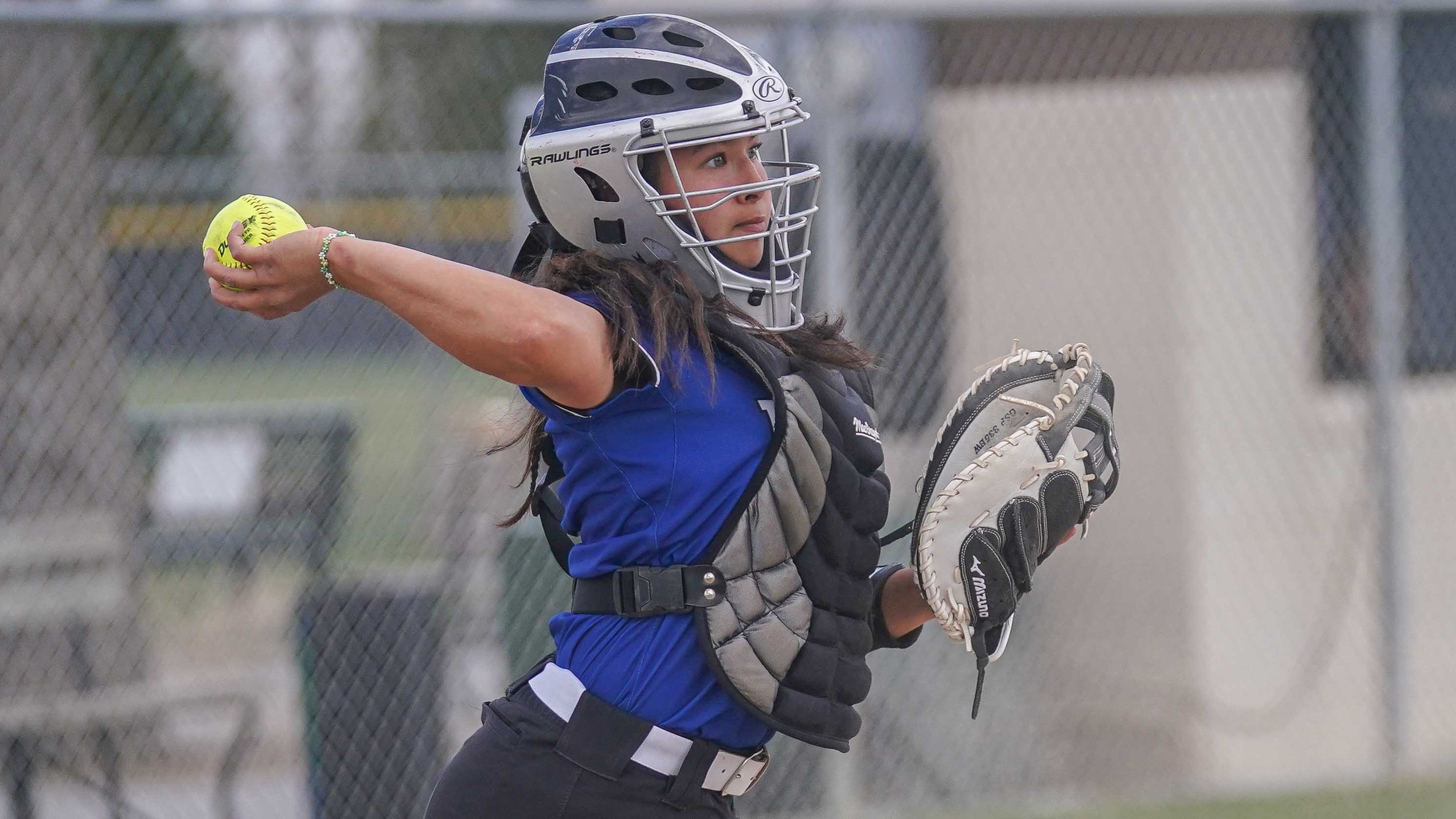 Lady Indians split doubleheader with Central CC